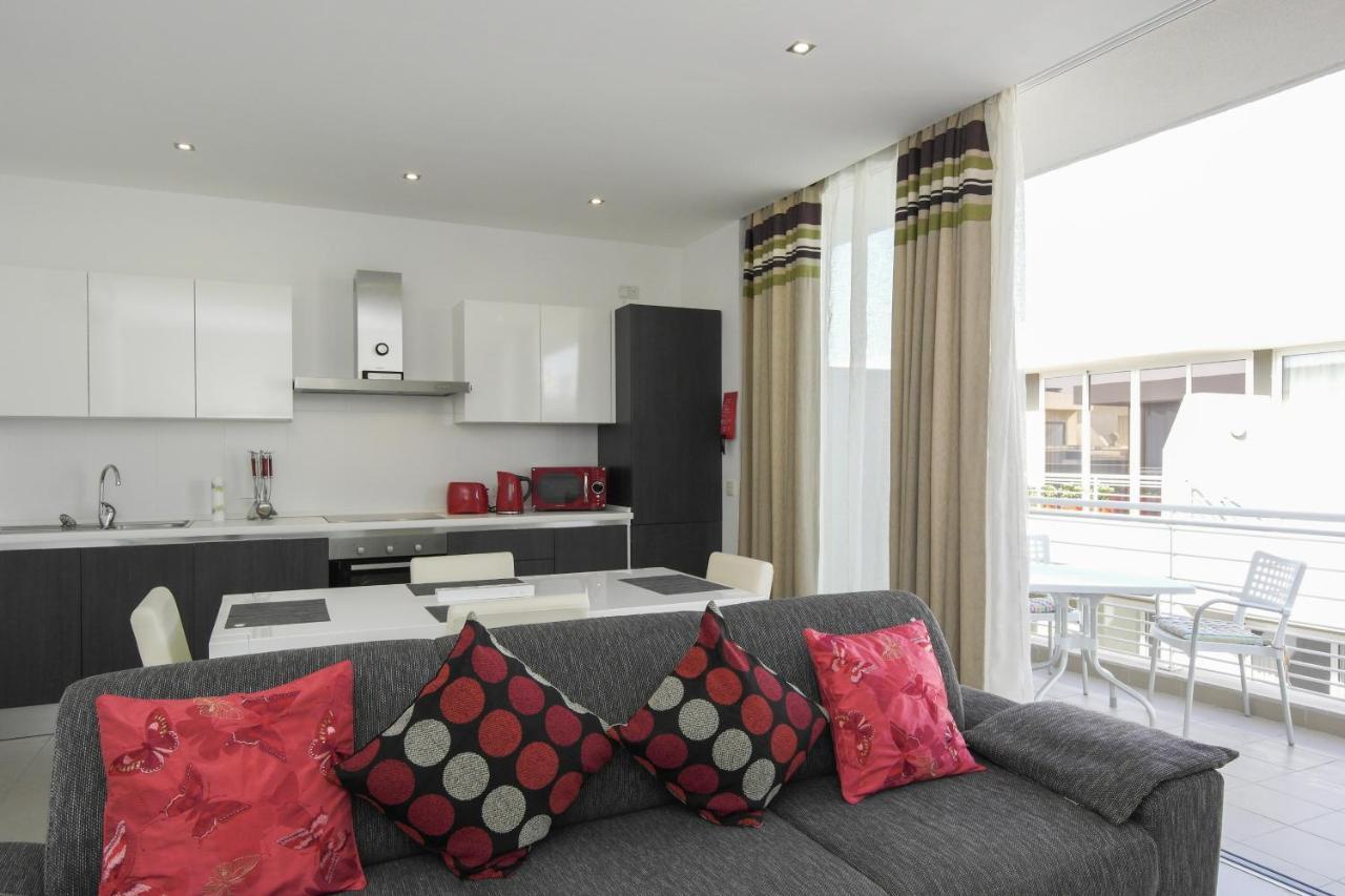 Modern Luxury Penthouse In Perfect Location